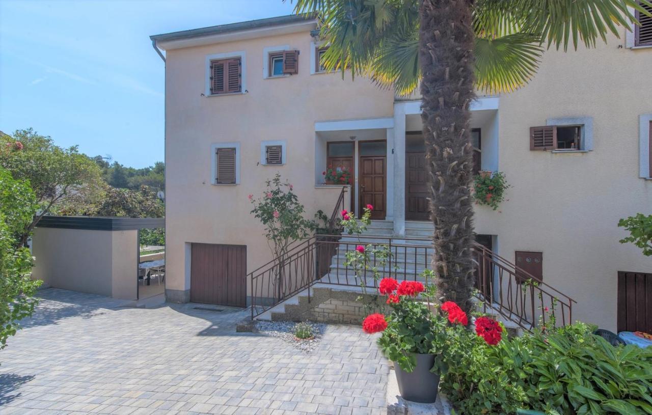 Poli Nona - Renovated In 2023 Apartamento Poreč Exterior foto