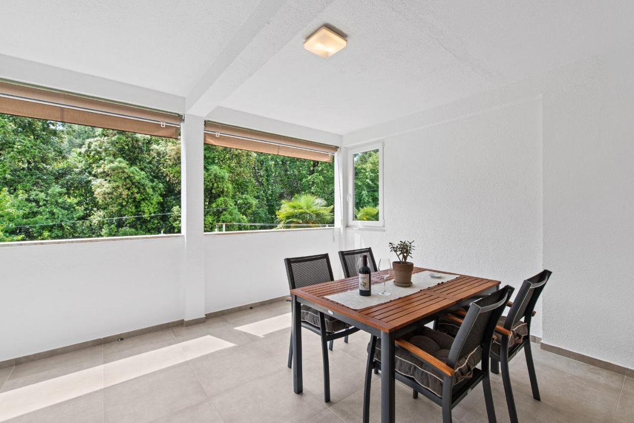 Poli Nona - Renovated In 2023 Apartamento Poreč Exterior foto