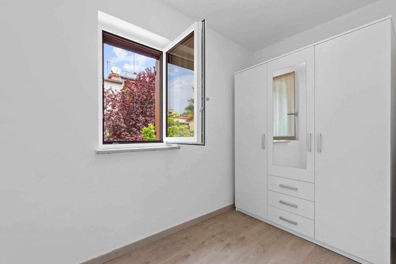 Poli Nona - Renovated In 2023 Apartamento Poreč Exterior foto
